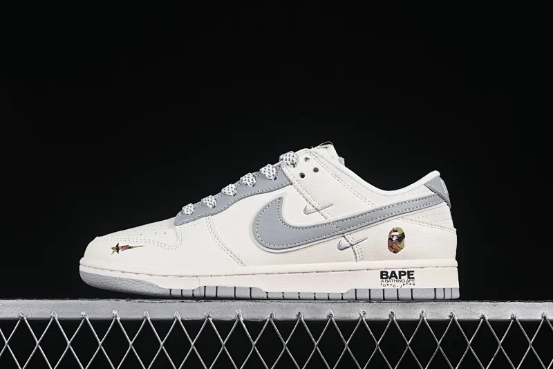 All categories Nk SB Dunk Series Nk SB Dunk Low High-end customized low-top sneakers Nk SB Dunk Low Bape co-branded Beige Gray Anniversary high-end customized low-top casual sneakers XS6089-508